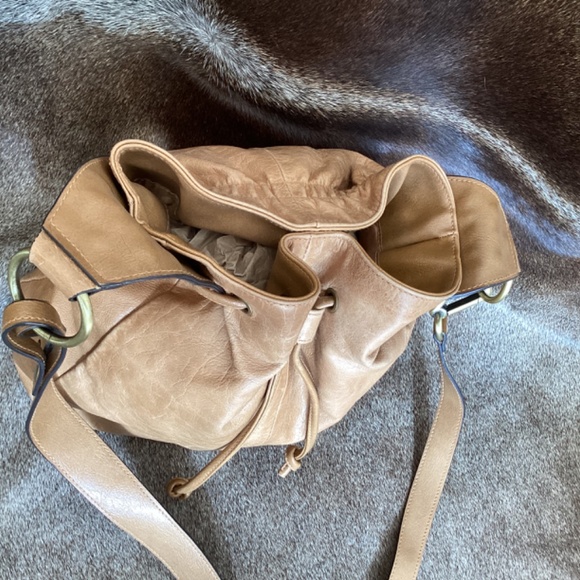 Hillard & Hanson Leather Slouch Drawstring Snap Closure Handbag - Picture 6 of 11